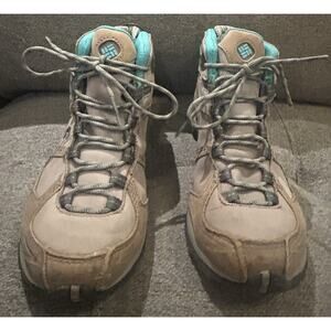 Columbia Culvert Mid Omni-Tech Women's size 5.5